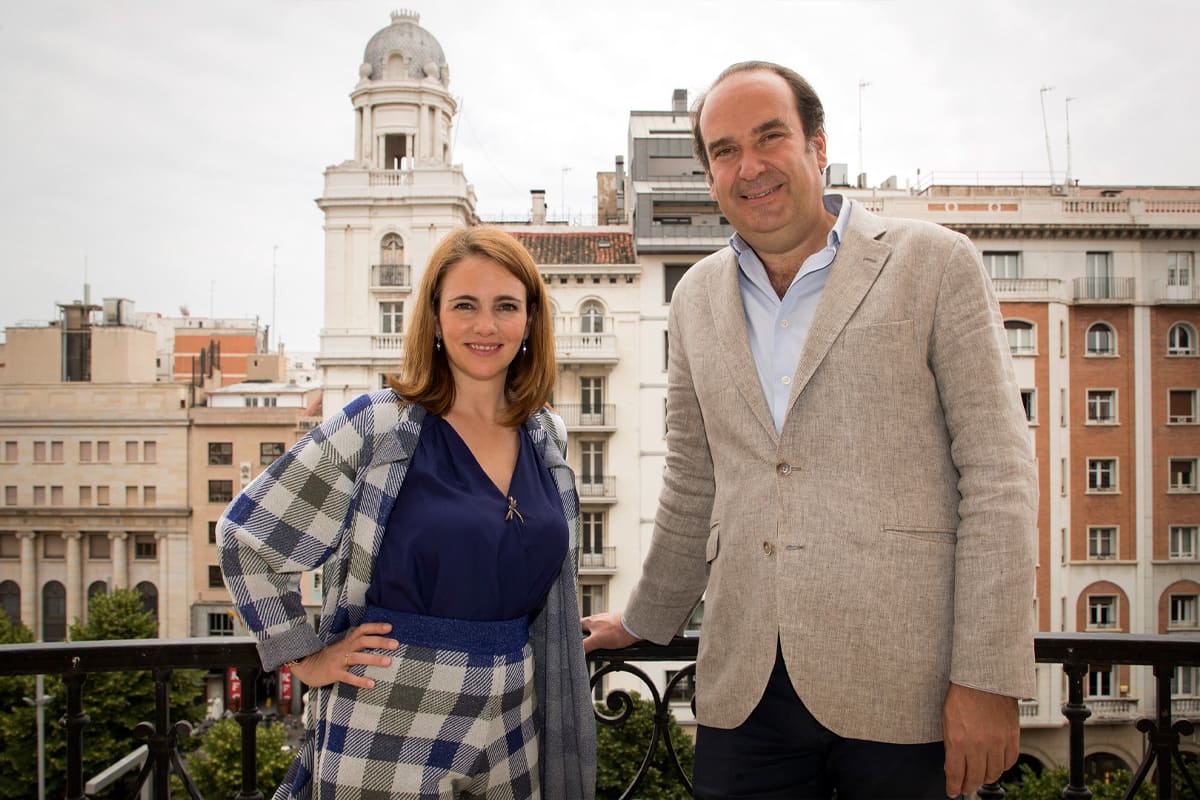 Alicia Asín CEO de Libelium con Alfonso De León de Axon Group Partners